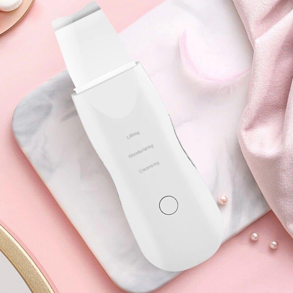 Ultrasonic Skin Scrubber – Rechargeable & Deep Cleaning